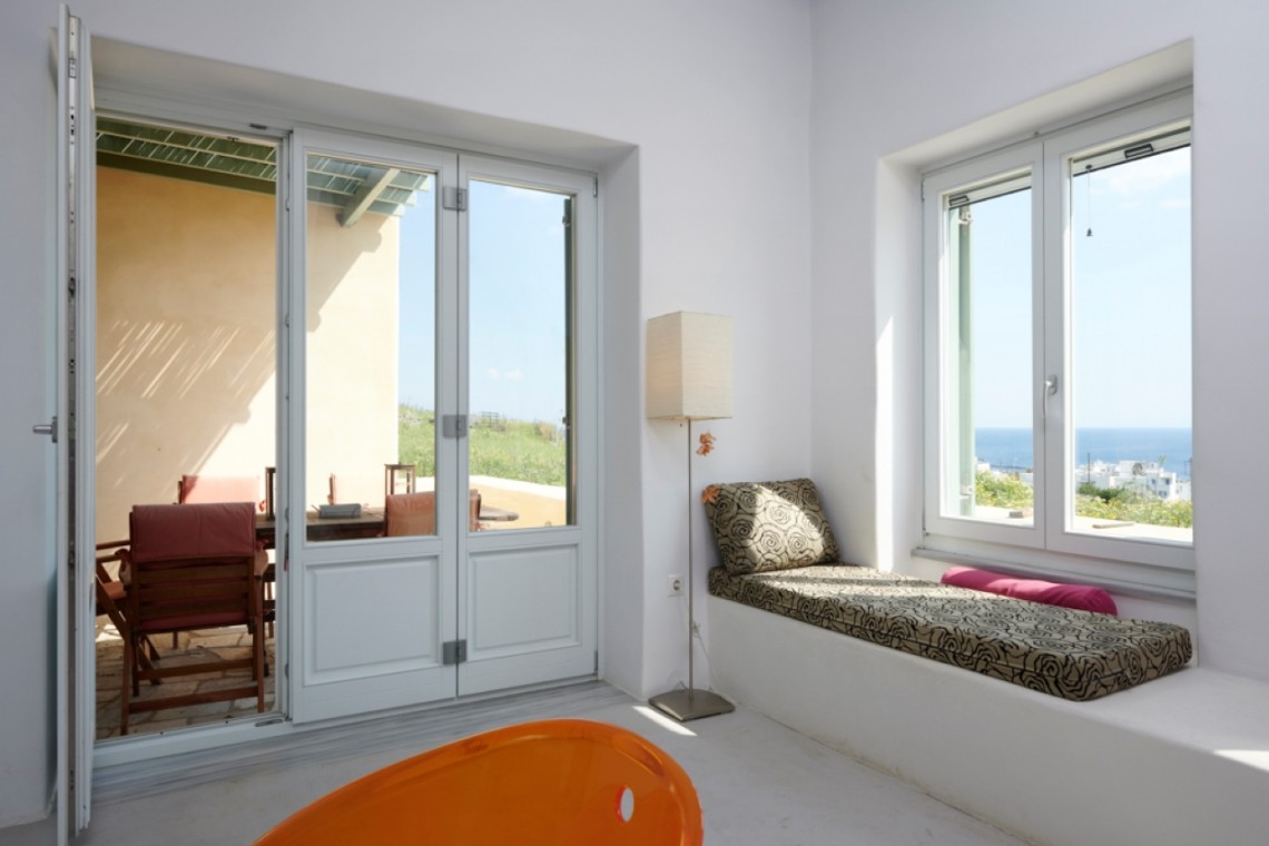 Villa Rosa Maria – Πολυτελής βίλα με οικολογικό σχεδιασμό και πανοραμική θέα στο Αιγαίο.