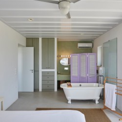 Villa Rosa Maria – Πολυτελής βίλα με οικολογικό σχεδιασμό και πανοραμική θέα στο Αιγαίο.
