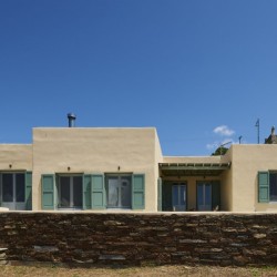 Villa Rosa Maria – Πολυτελής βίλα με οικολογικό σχεδιασμό και πανοραμική θέα στο Αιγαίο.