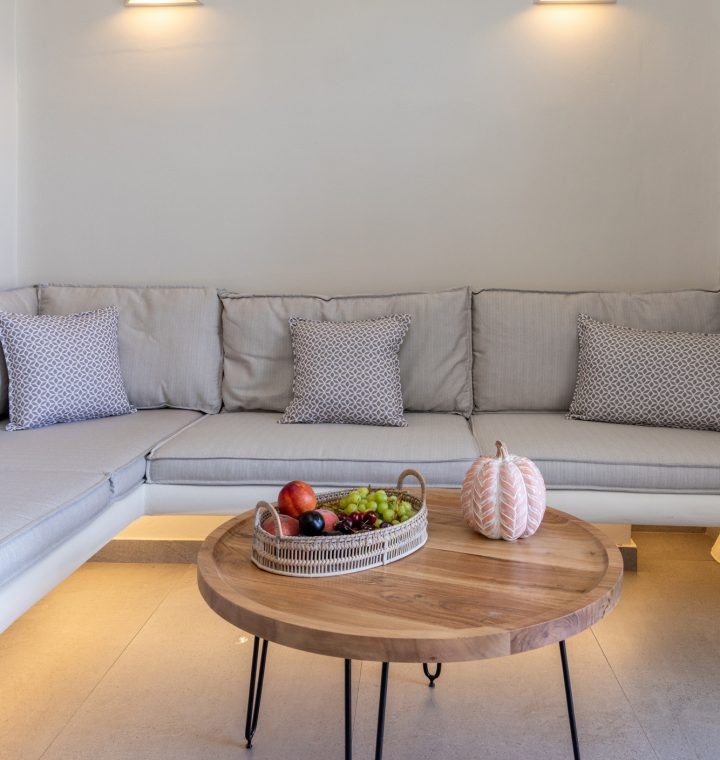 Blue Pearl Suite – Πολυτελής σουίτα με minimal design και πανοραμική θέα στην Τήνο.