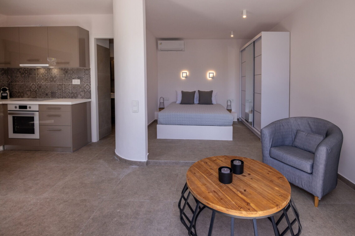 Unforgettable Beach House in Tinos IV – Παραθαλάσσια κατοικία στη Λυχναφτιά με απευθείας πρόσβαση στην παραλία.