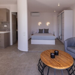 Unforgettable Beach House in Tinos IV – Παραθαλάσσια κατοικία στη Λυχναφτιά με απευθείας πρόσβαση στην παραλία.