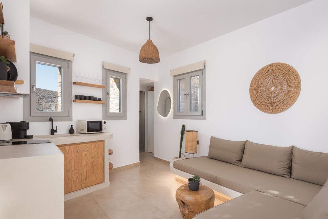 Πολυτελής εσωτερικός χώρος του Rabela’s House με σύγχρονες ανέσεις
